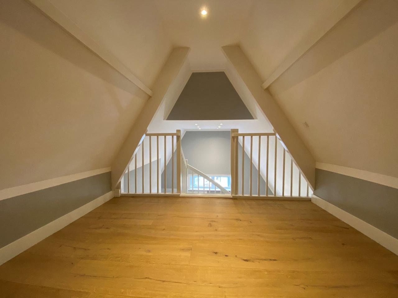 Student apartment with mezzanine in Voorburg - Image 8