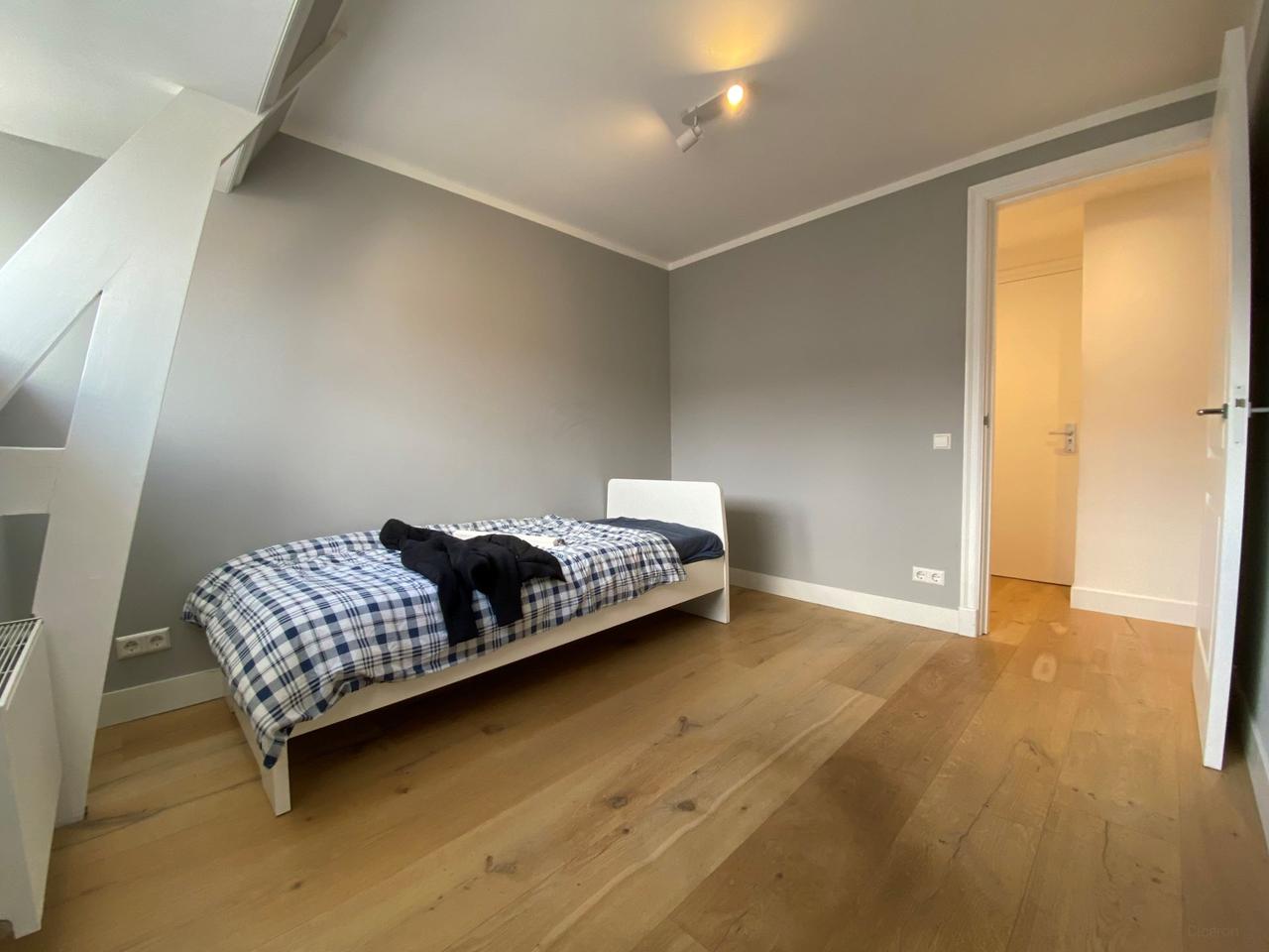Student apartment with mezzanine in Voorburg - Image 10