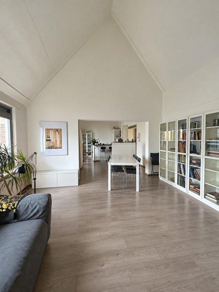 82 m² appartement met balkon in hart Groningen - Afbeelding 2