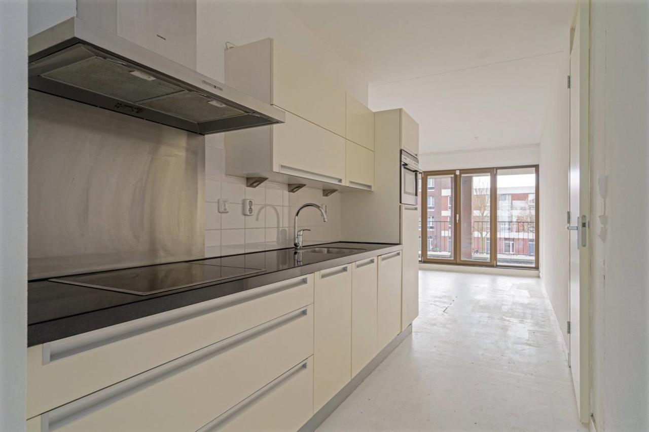 100 m² apartment with IJmeer views - Image 6