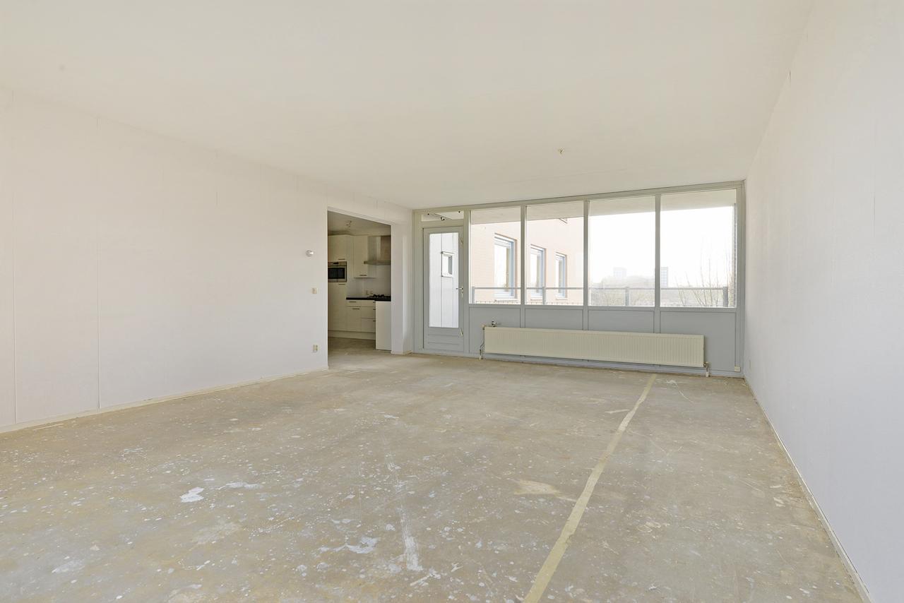 89 m² apartment with lift in Nieuw-Sloten - Image 8