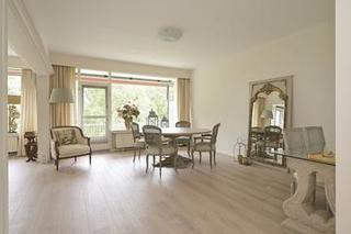 Four-room apartment with views and garage - Image 5