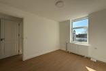 2-Bedroom Apartment with Balcony in City Centre - Image 6