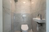 2-Bedroom Apartment with Balcony in City Centre - Image 15
