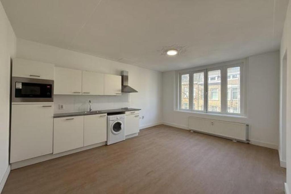 One-Bedroom Student Apartment - Image 1
