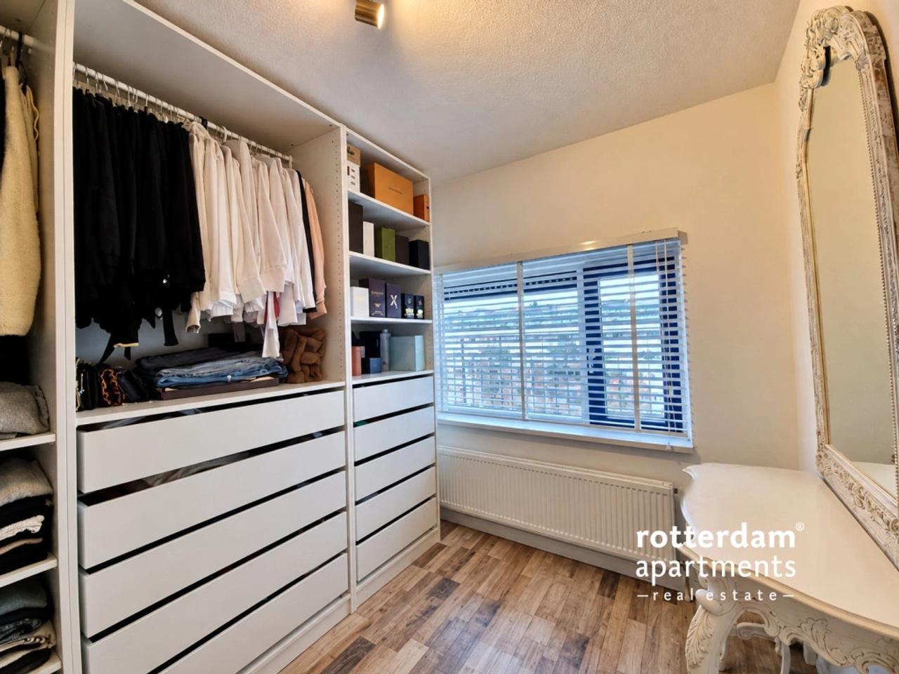 Gemeubileerd 3-kamerappartement met Maaszicht - Afbeelding 9