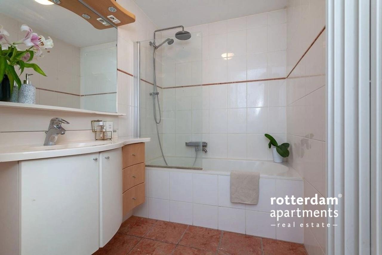 Gemeubileerd 3-kamerappartement met Maaszicht - Afbeelding 11