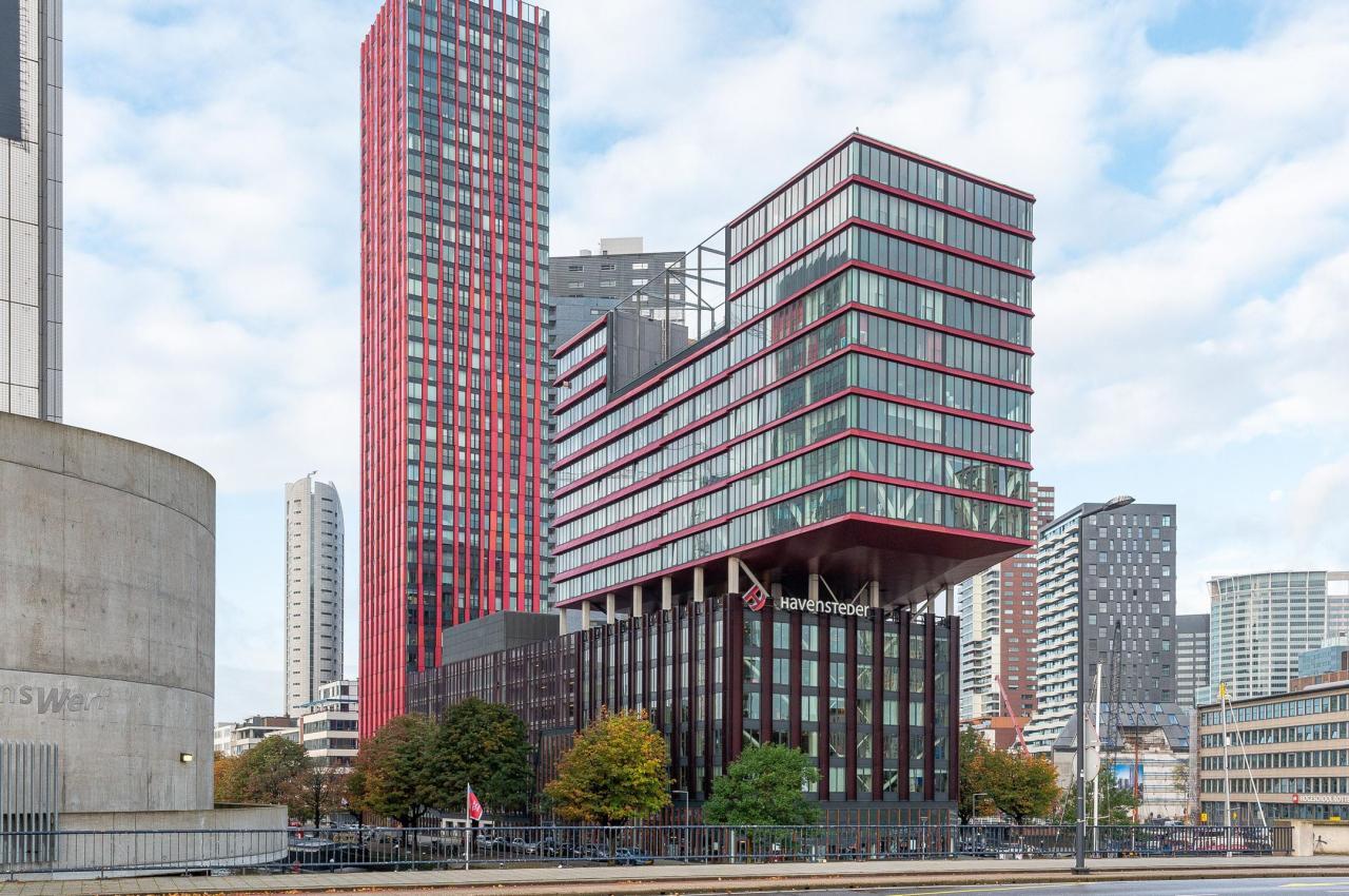 76 m² on the 21st floor in Rotterdam - Image 2