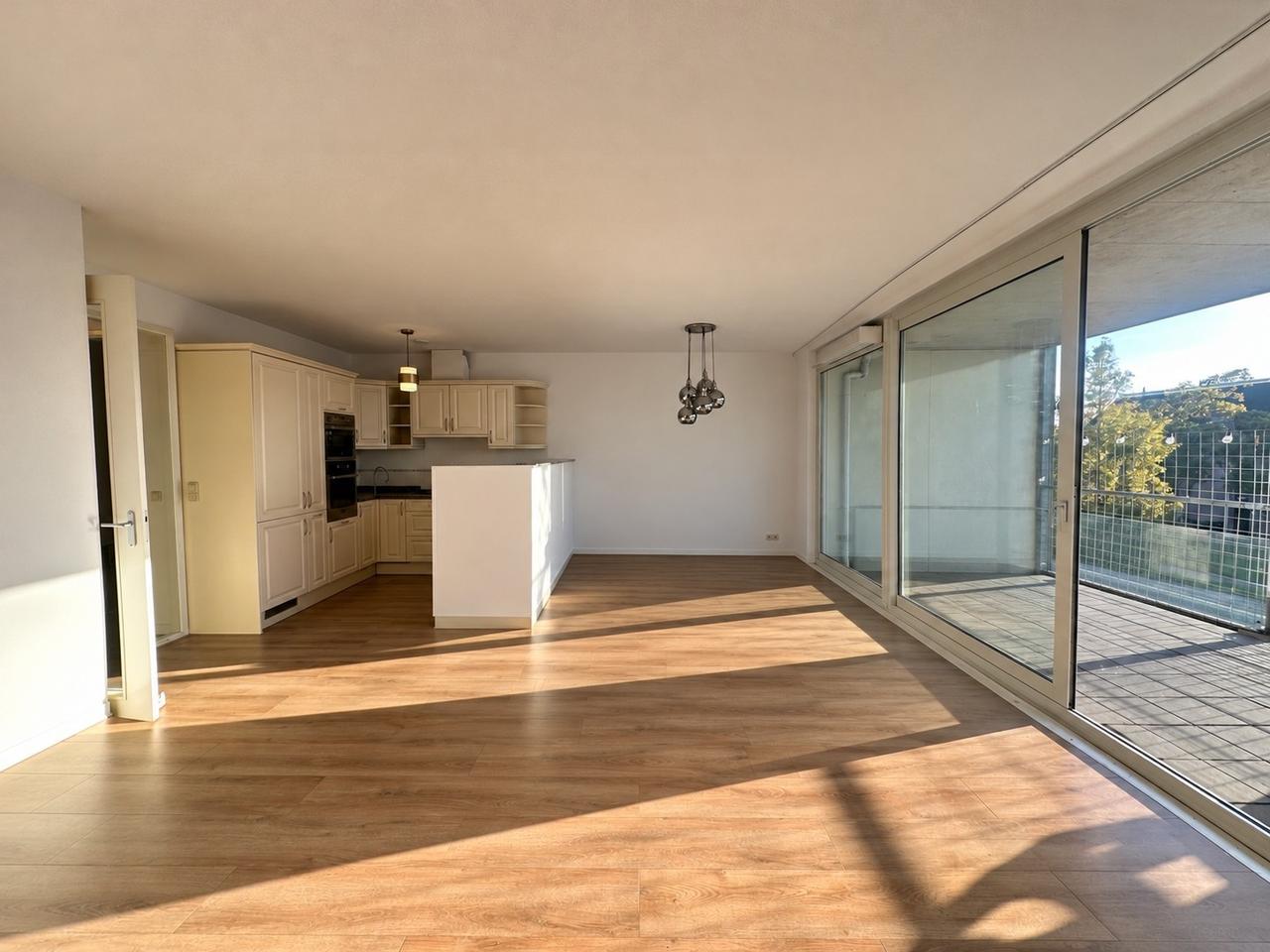 2-Bedroom Apartment with Balcony in Zwaag - Image 2