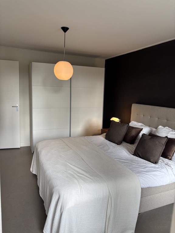 80 m² met 2 slaapkamers en balkon - Afbeelding 17
