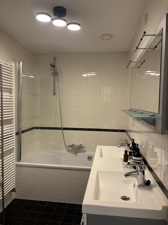 80 m² met 2 slaapkamers en balkon - Afbeelding 24