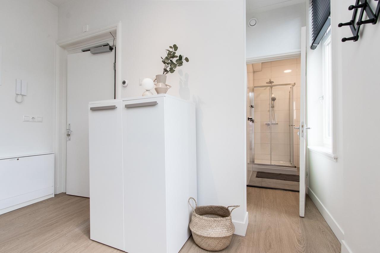 Furnished studio with garden in Nijmegen - Image 12