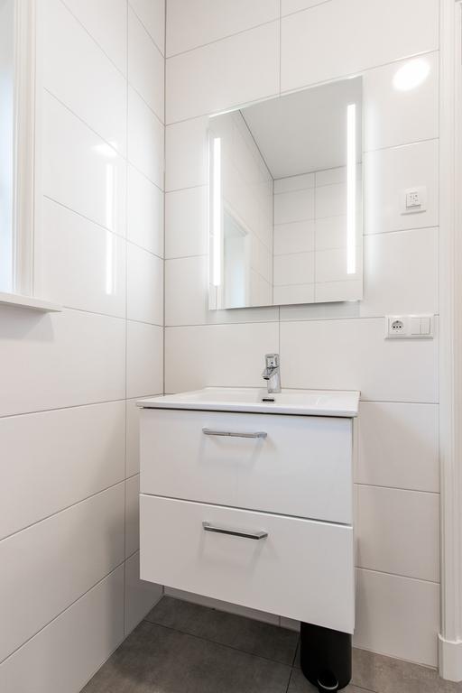 Furnished studio with garden in Nijmegen - Image 13