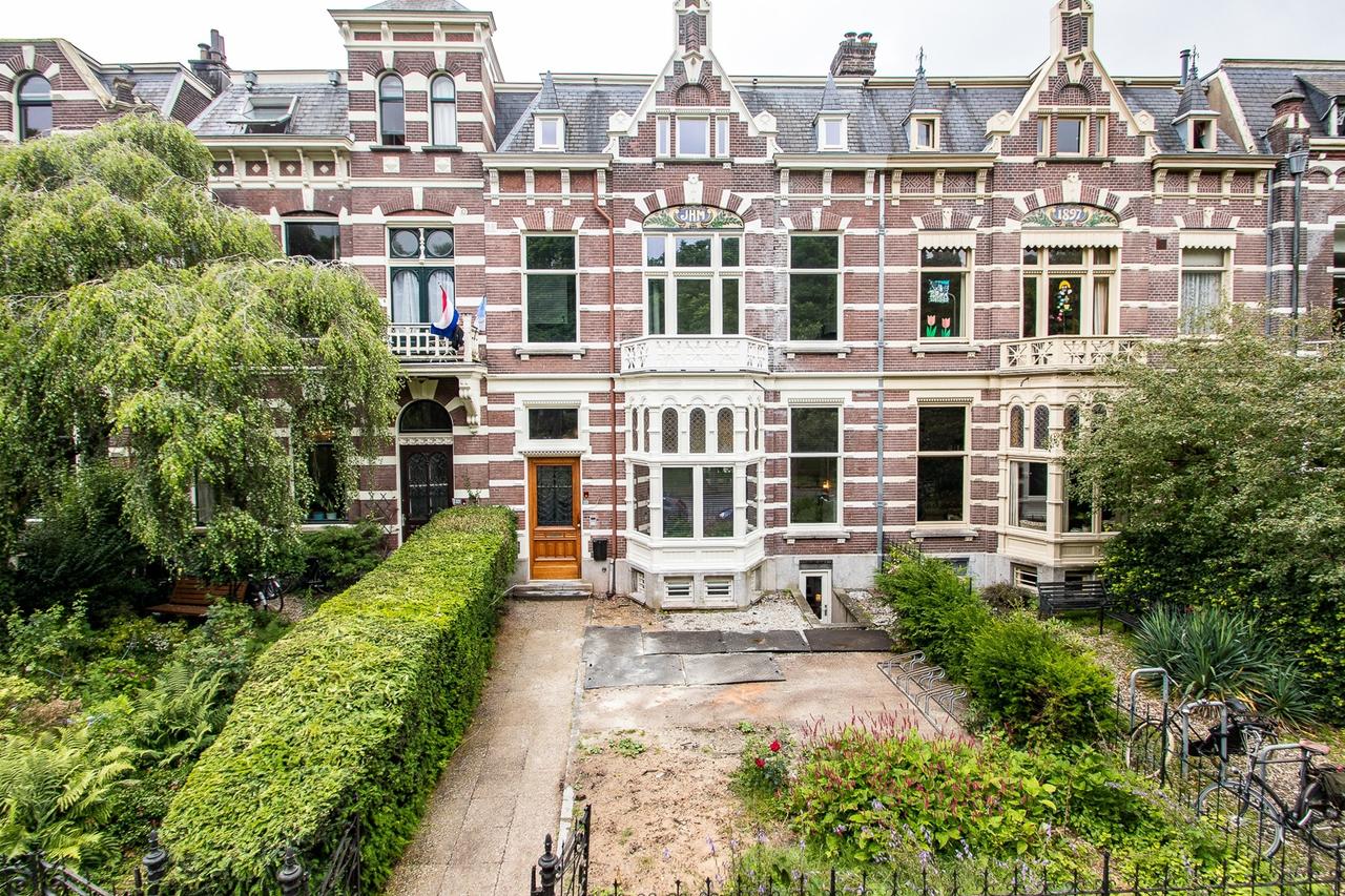 Furnished studio with garden in Nijmegen - Image 19