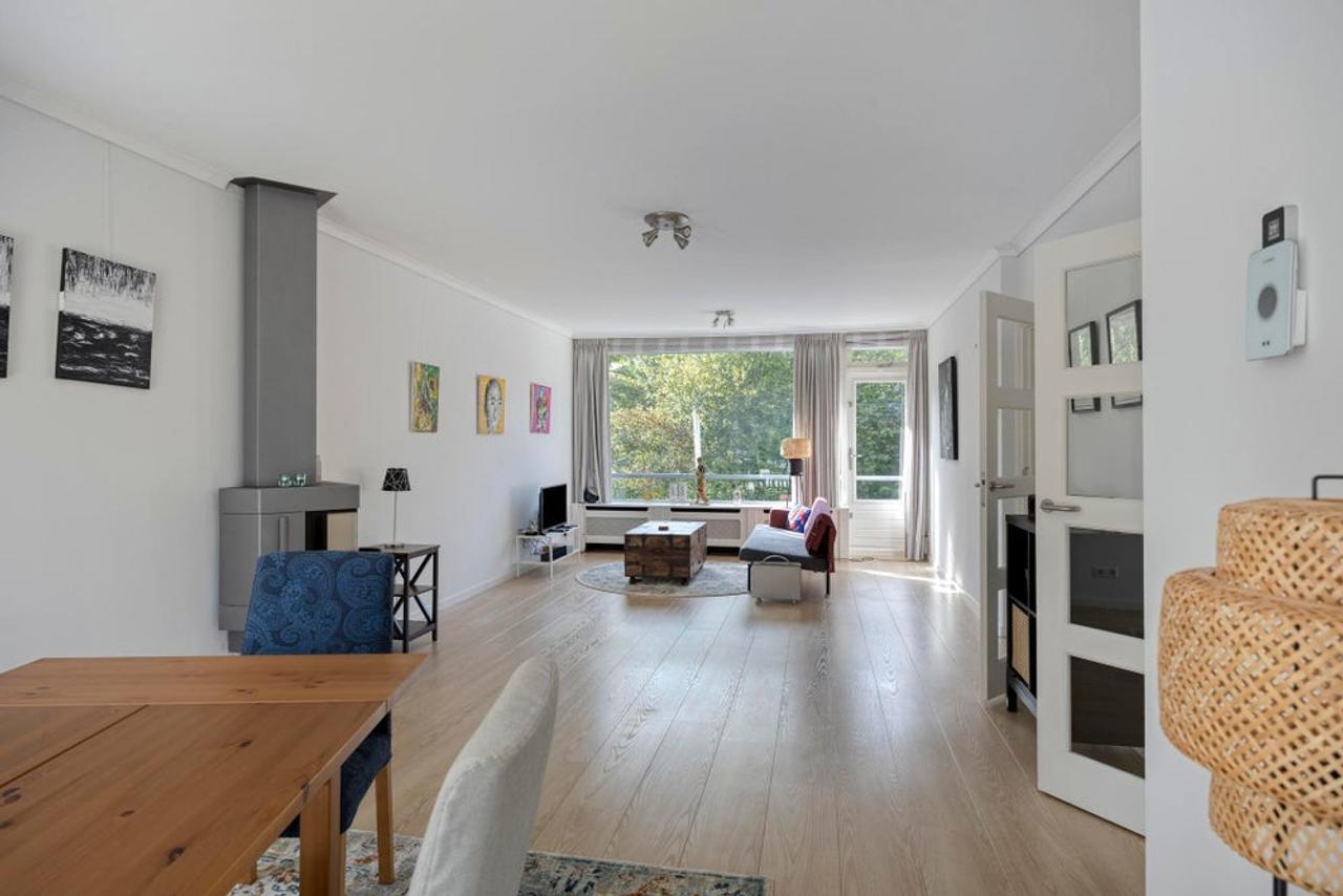Furnished 2-Bedroom Apartment with 2 Balconies - Image 2