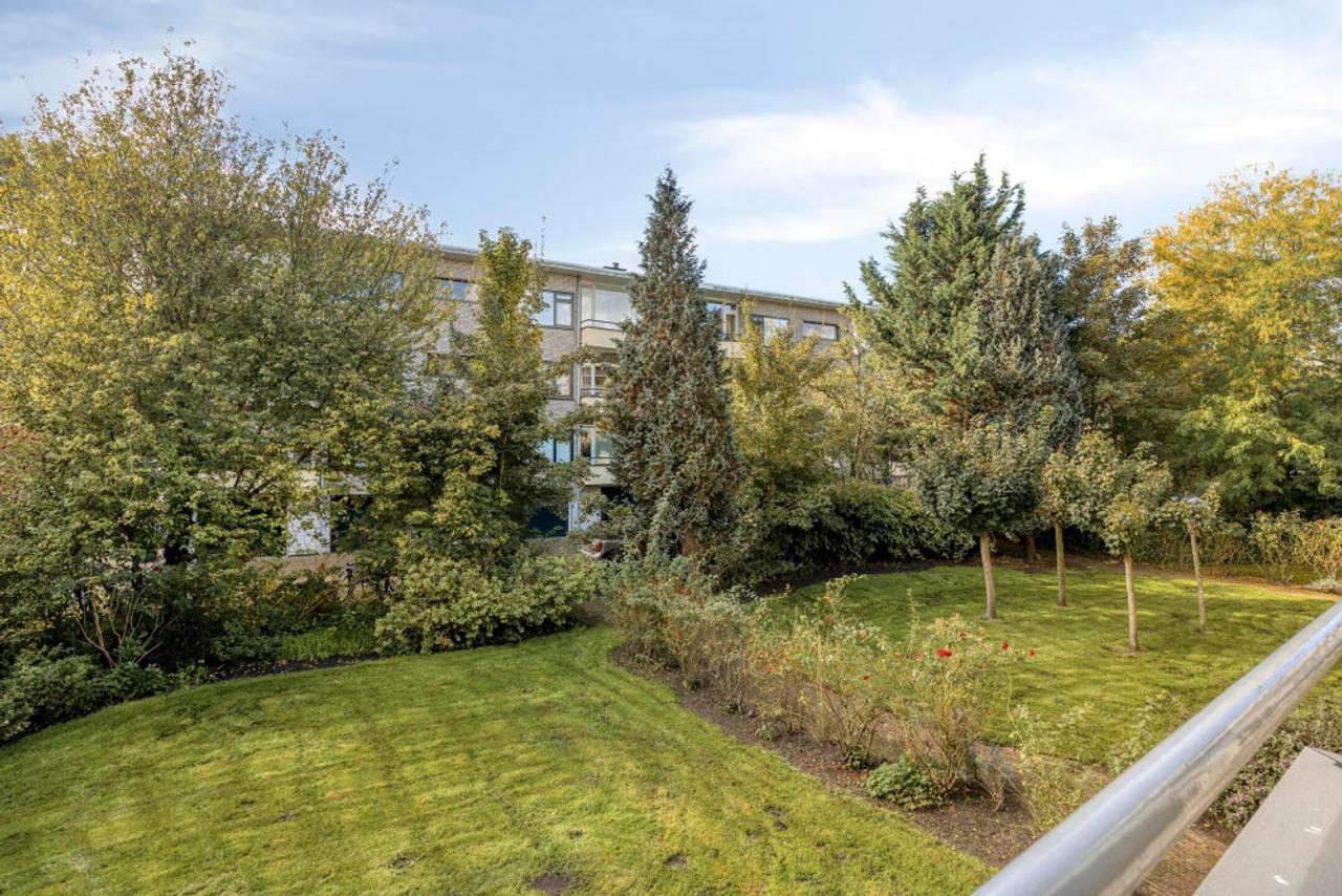 Furnished 2-Bedroom Apartment with 2 Balconies - Image 25
