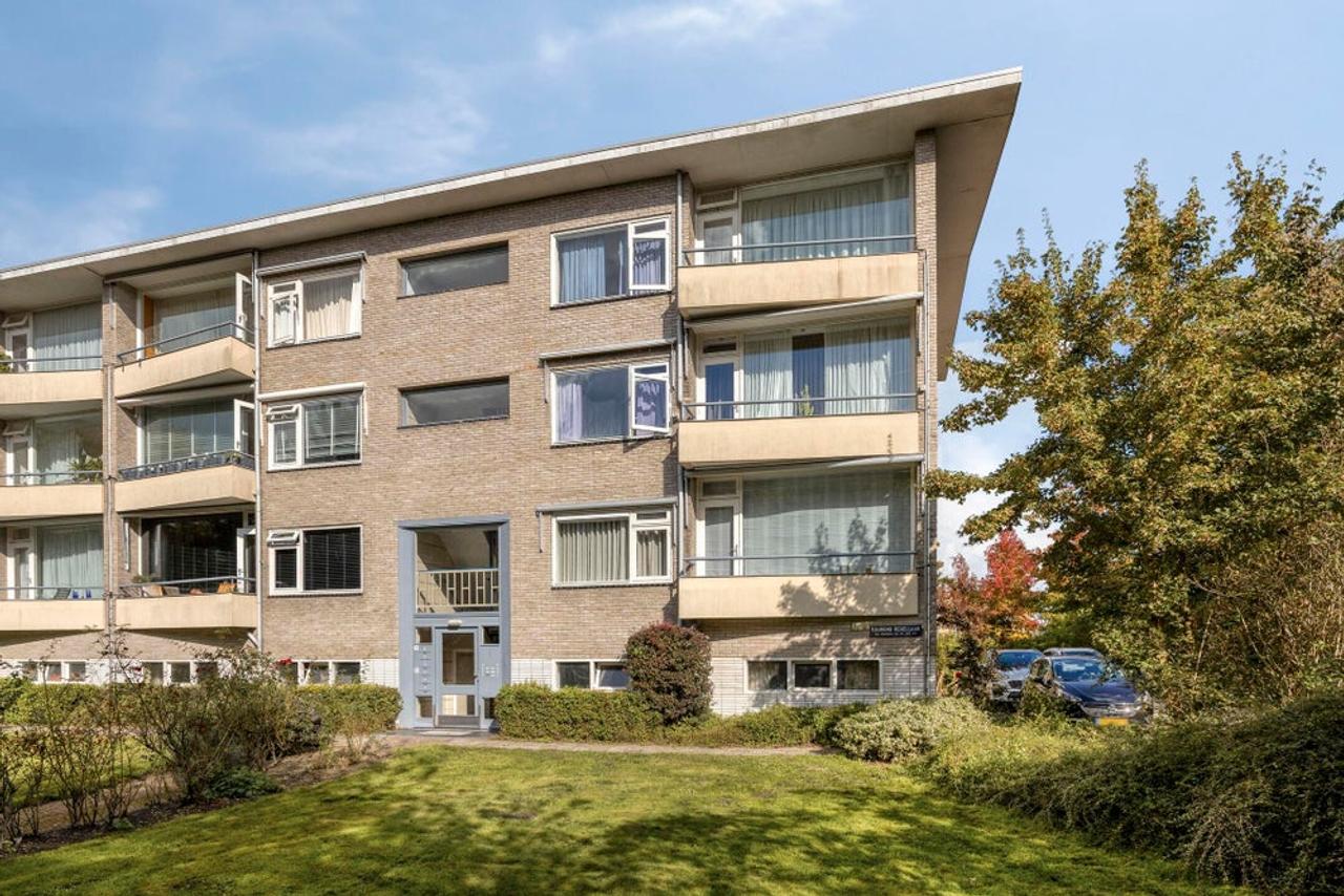 Furnished 2-Bedroom Apartment with 2 Balconies - Image 26