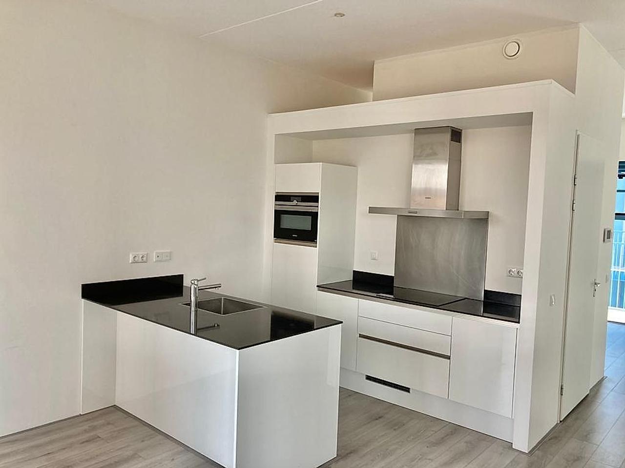 Studio van 63 m² met parkeerplaats in Strijp-S - Afbeelding 4