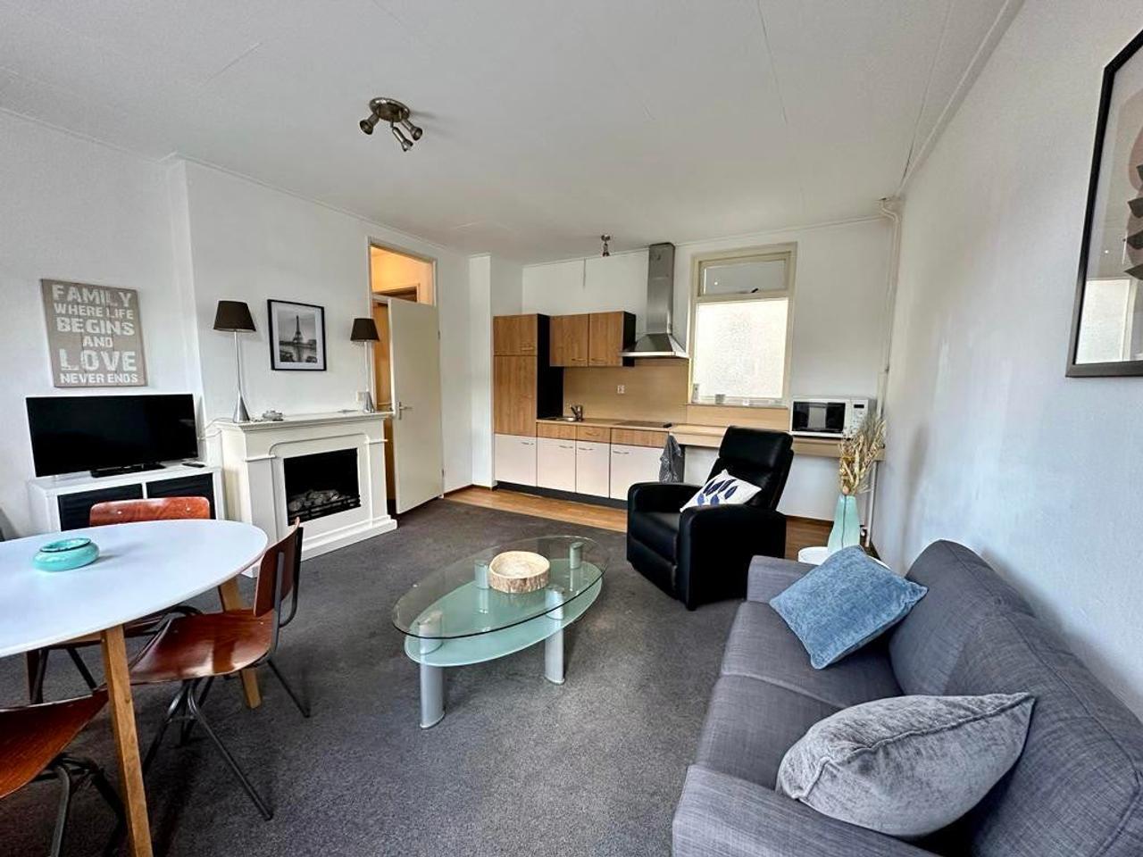 Furnished 1-Bedroom Apartment in City Centre - Image 4