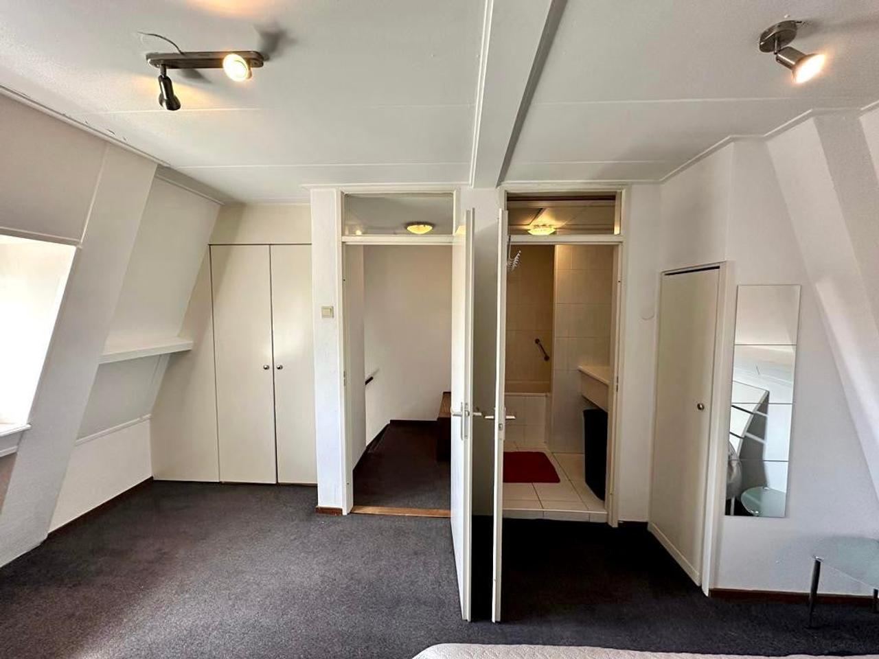 Furnished 1-Bedroom Apartment in City Centre - Image 9