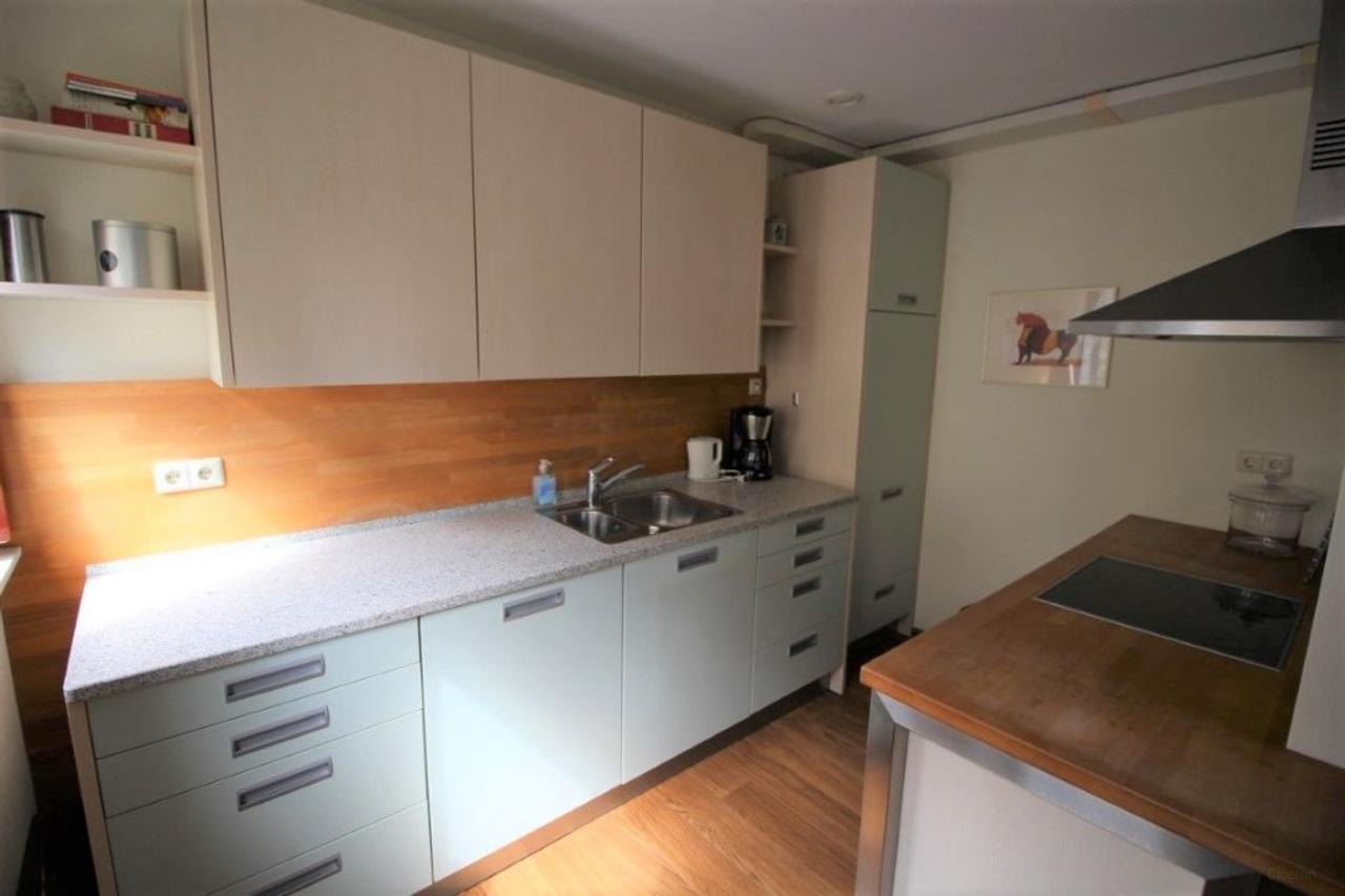 Gemeubileerd 3-kamerappartement met balkon - Afbeelding 7