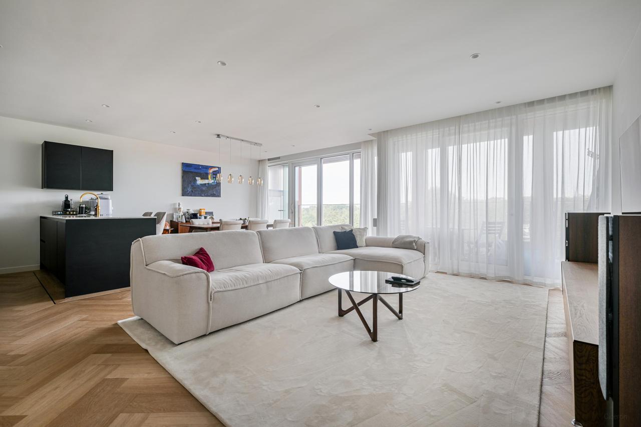 109 m² apartment with two balconies - Image 2