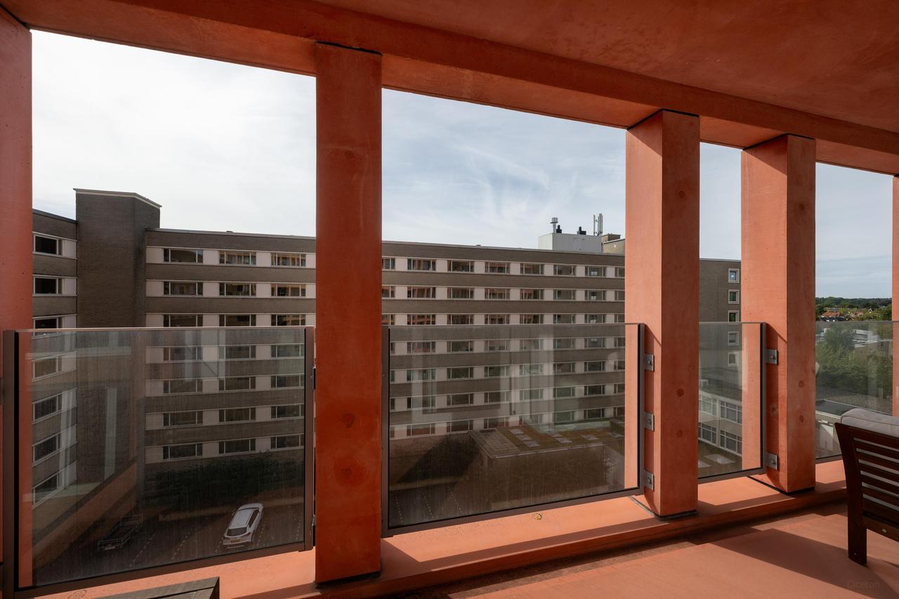 109 m² apartment with two balconies - Image 23