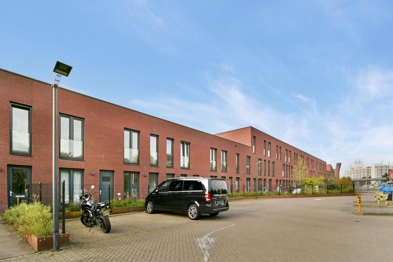 80 m² apartment in Volewijck - Image 2
