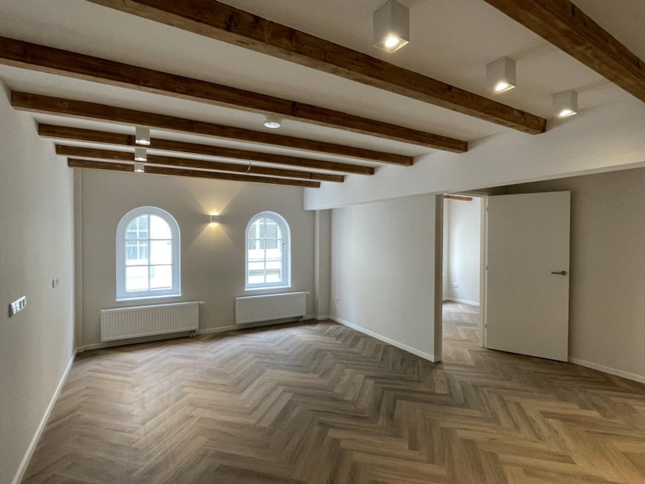 Renovated One-Bedroom Apartment in Deventer - Image 2