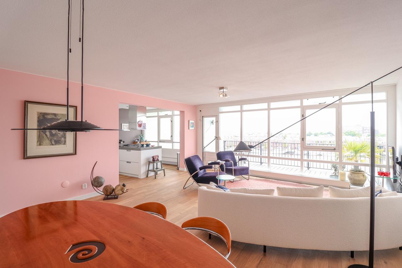Gemeubileerd appartement met waterzicht - Afbeelding 2