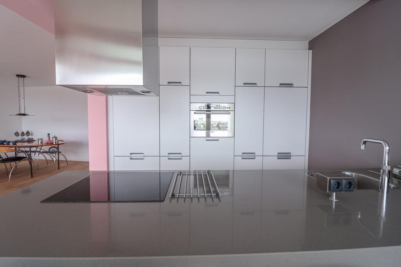 Gemeubileerd appartement met waterzicht - Afbeelding 11