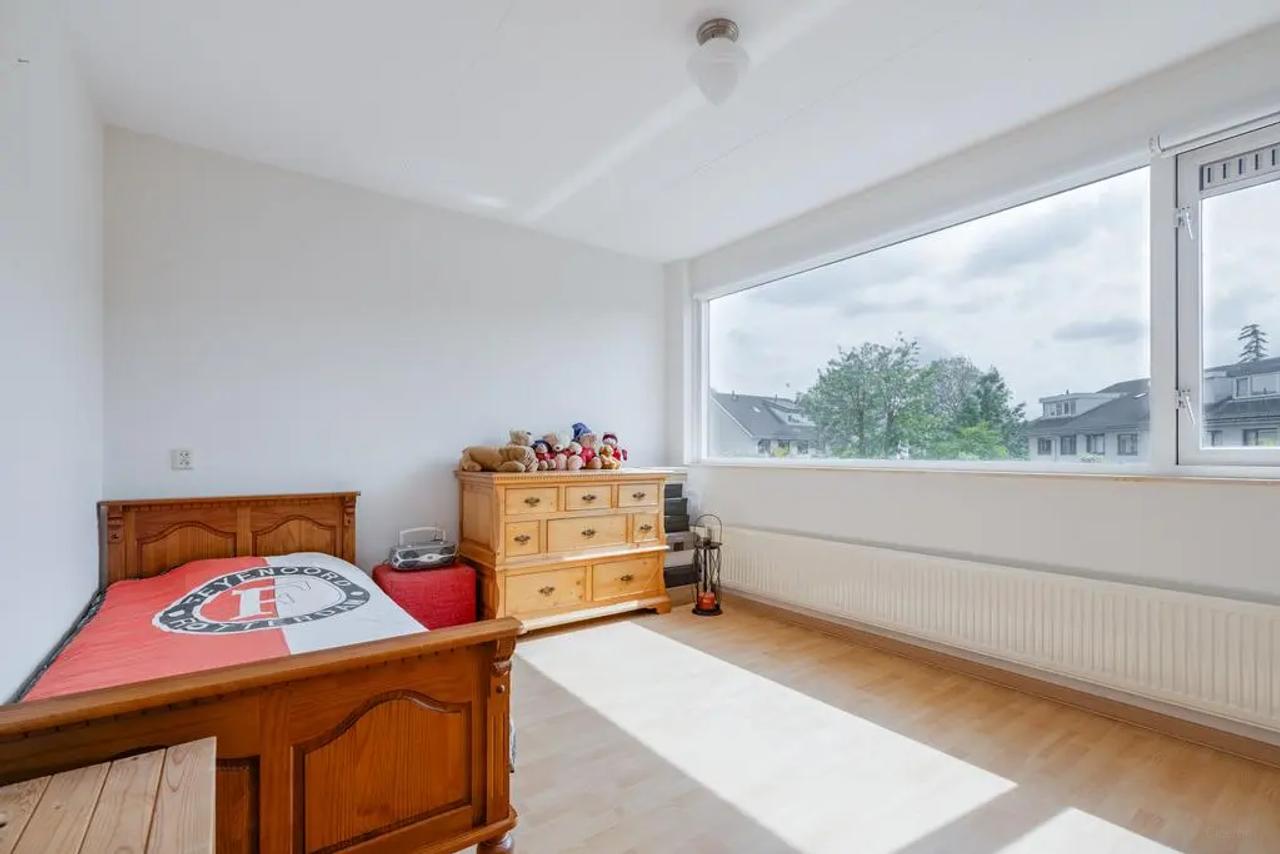 Furnished semi-detached home with 4 bedrooms - Image 21