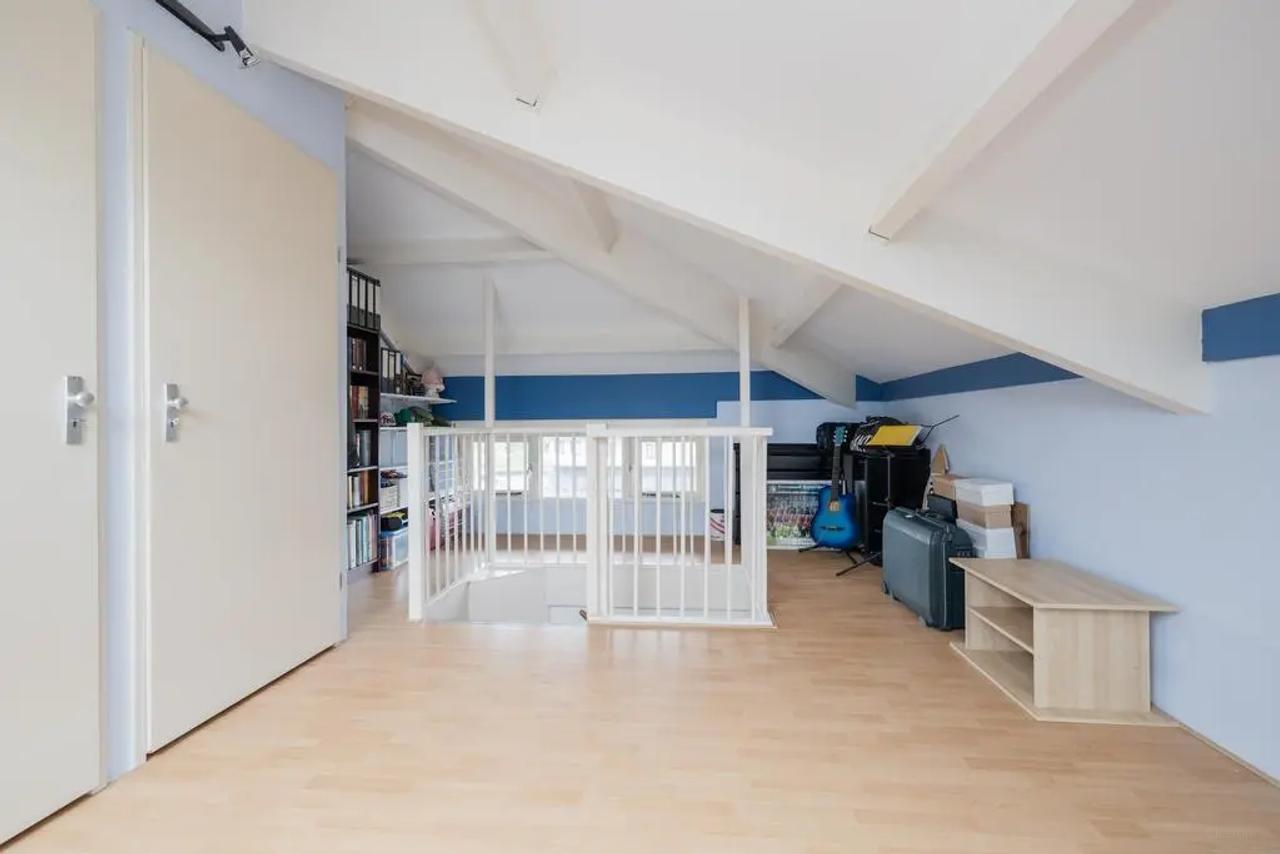 Furnished semi-detached home with 4 bedrooms - Image 24
