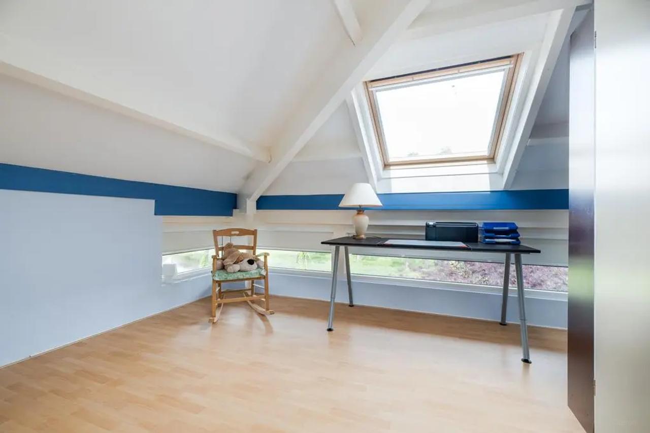 Furnished semi-detached home with 4 bedrooms - Image 25