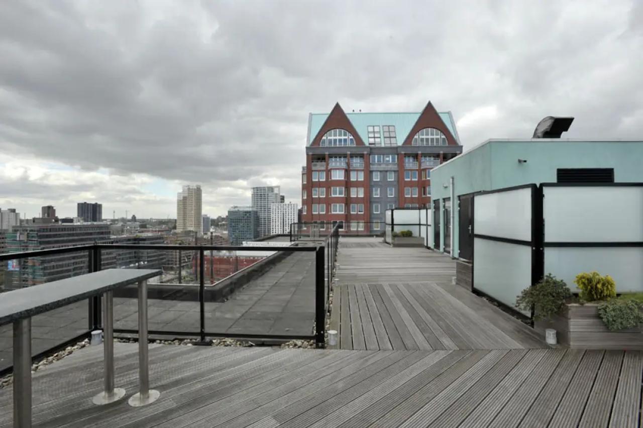 87 m² appartement met loggia in Stadsdriehoek - Afbeelding 1
