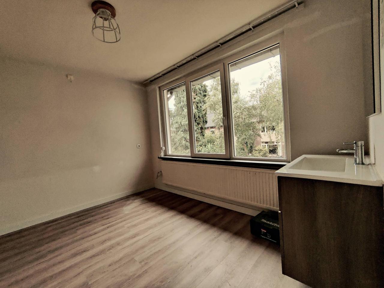 98 m² gezinswoning met 4 slaapkamers - Afbeelding 10