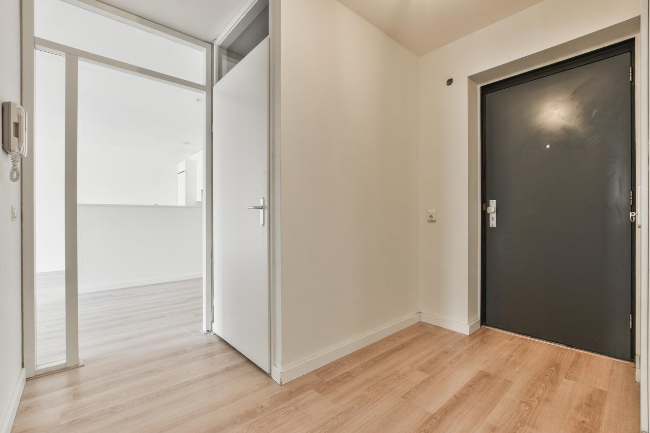 108 m² Apartment with 2 Bedrooms - Image 1