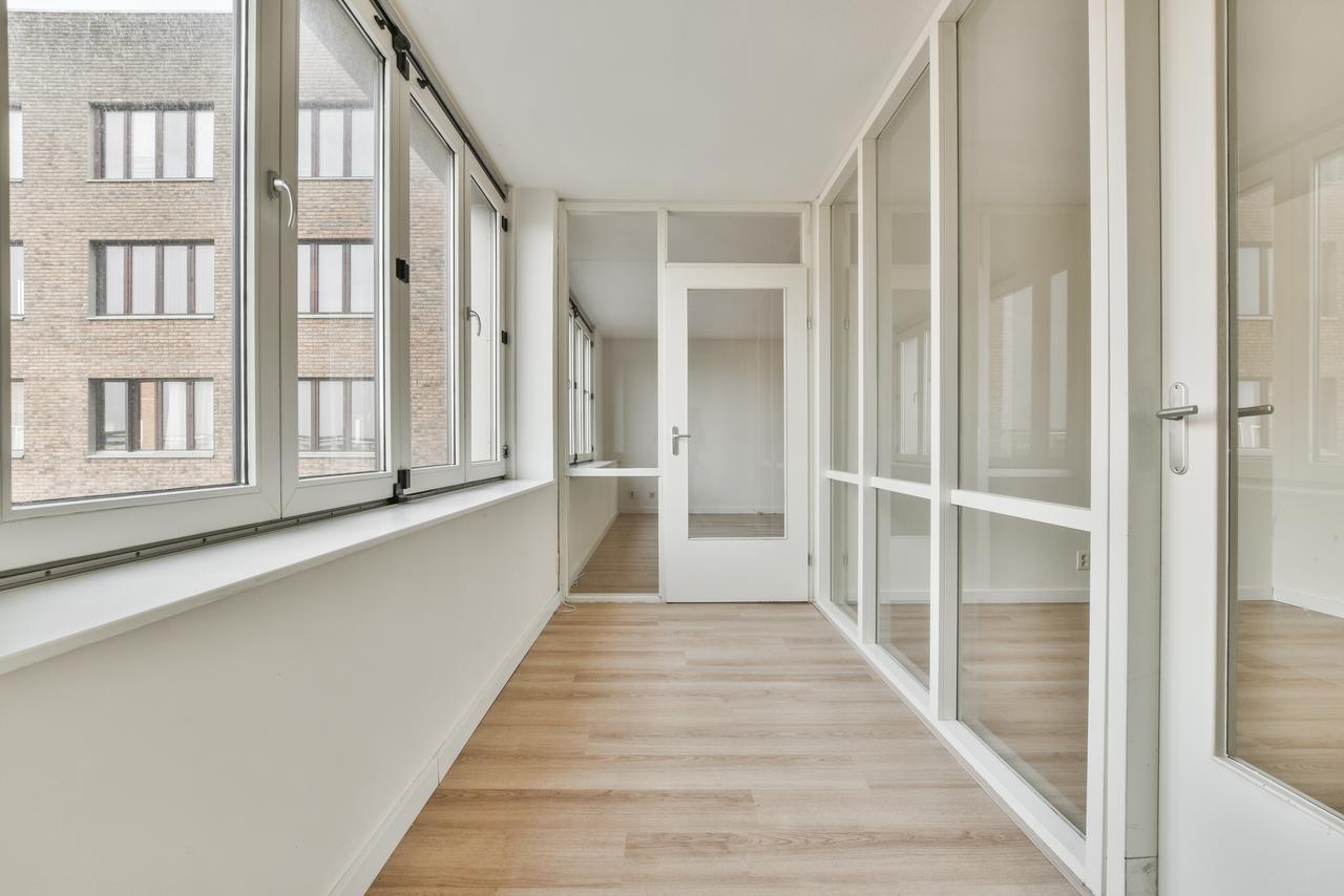 108 m² Apartment with 2 Bedrooms - Image 3