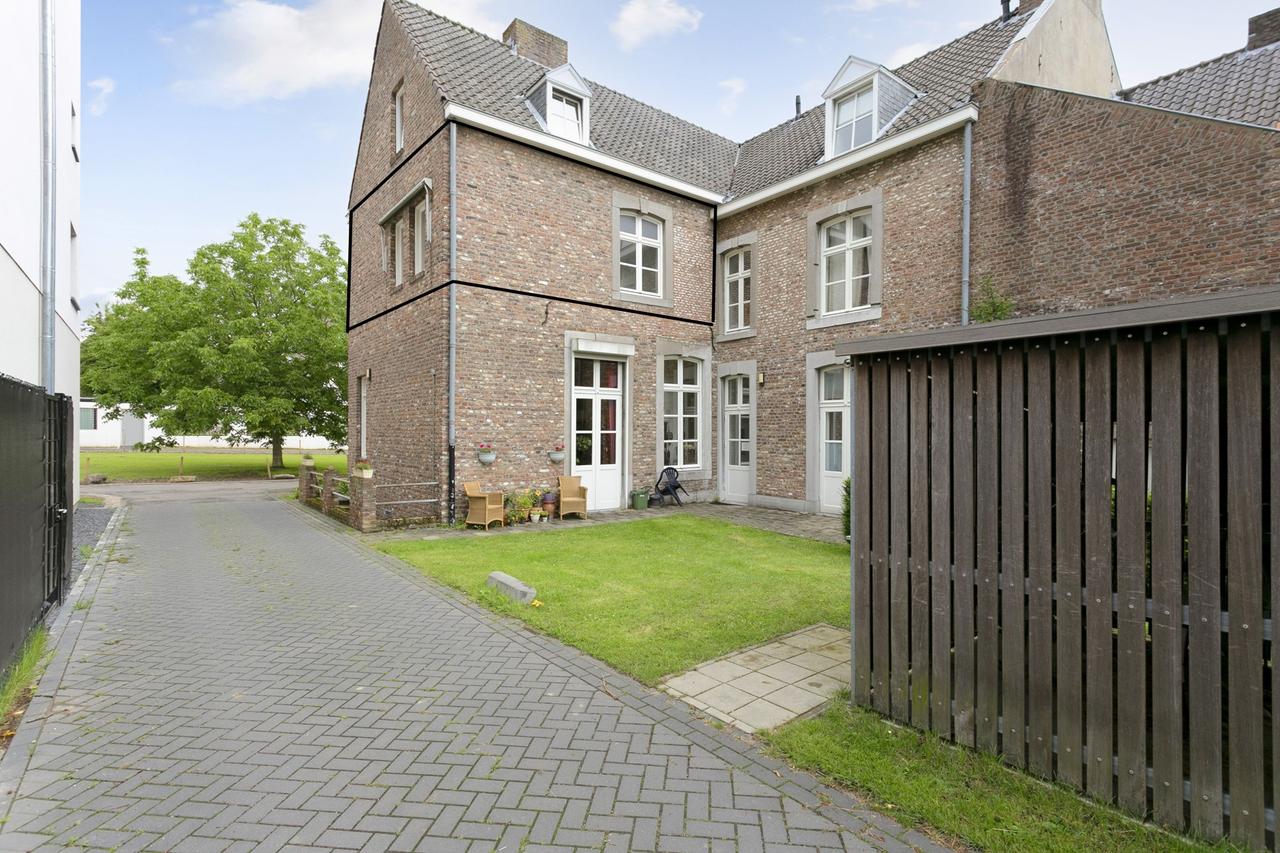 One-bedroom apartment in central Maastricht - Image 5