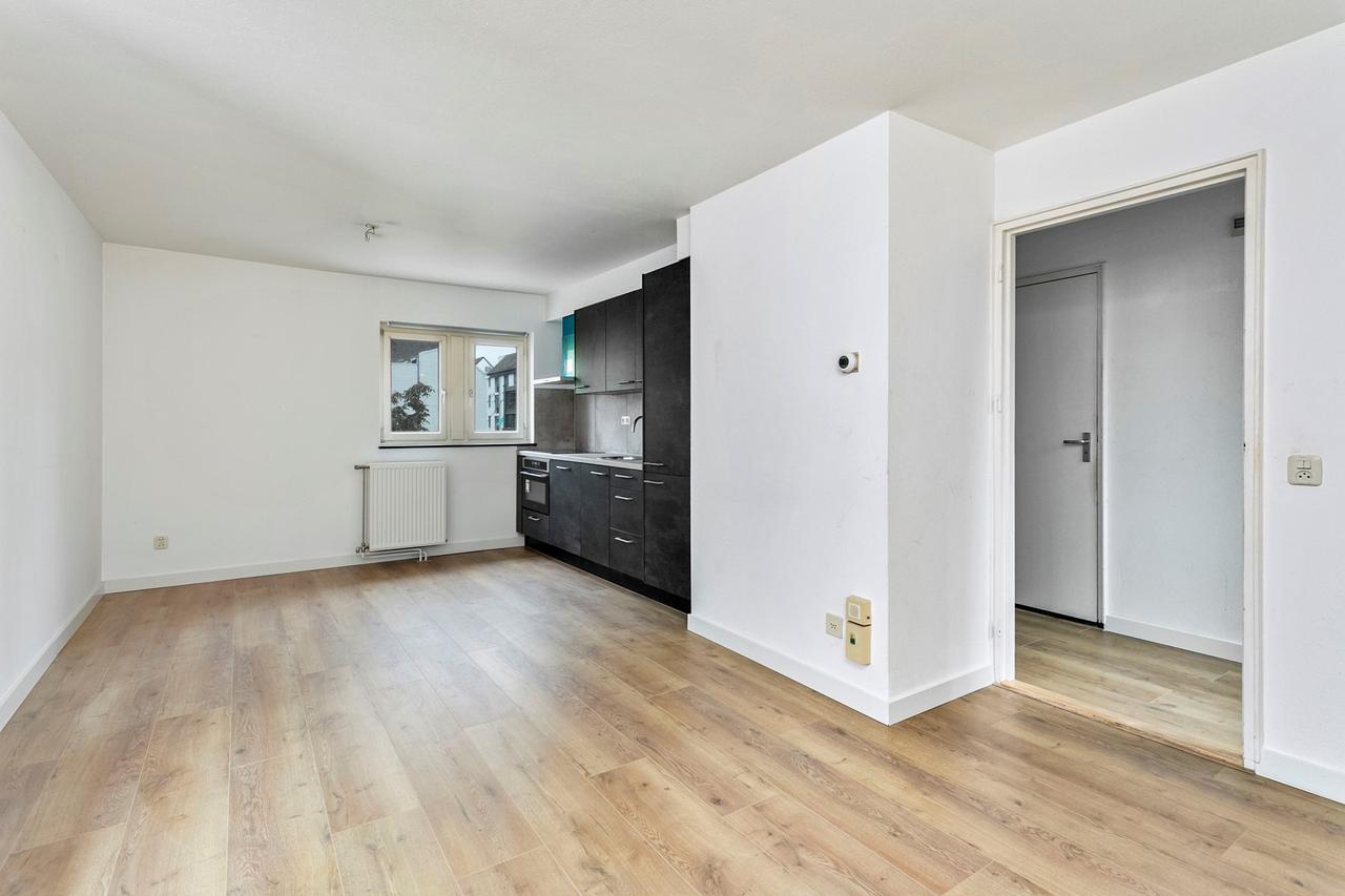 One-bedroom apartment in central Maastricht - Image 7