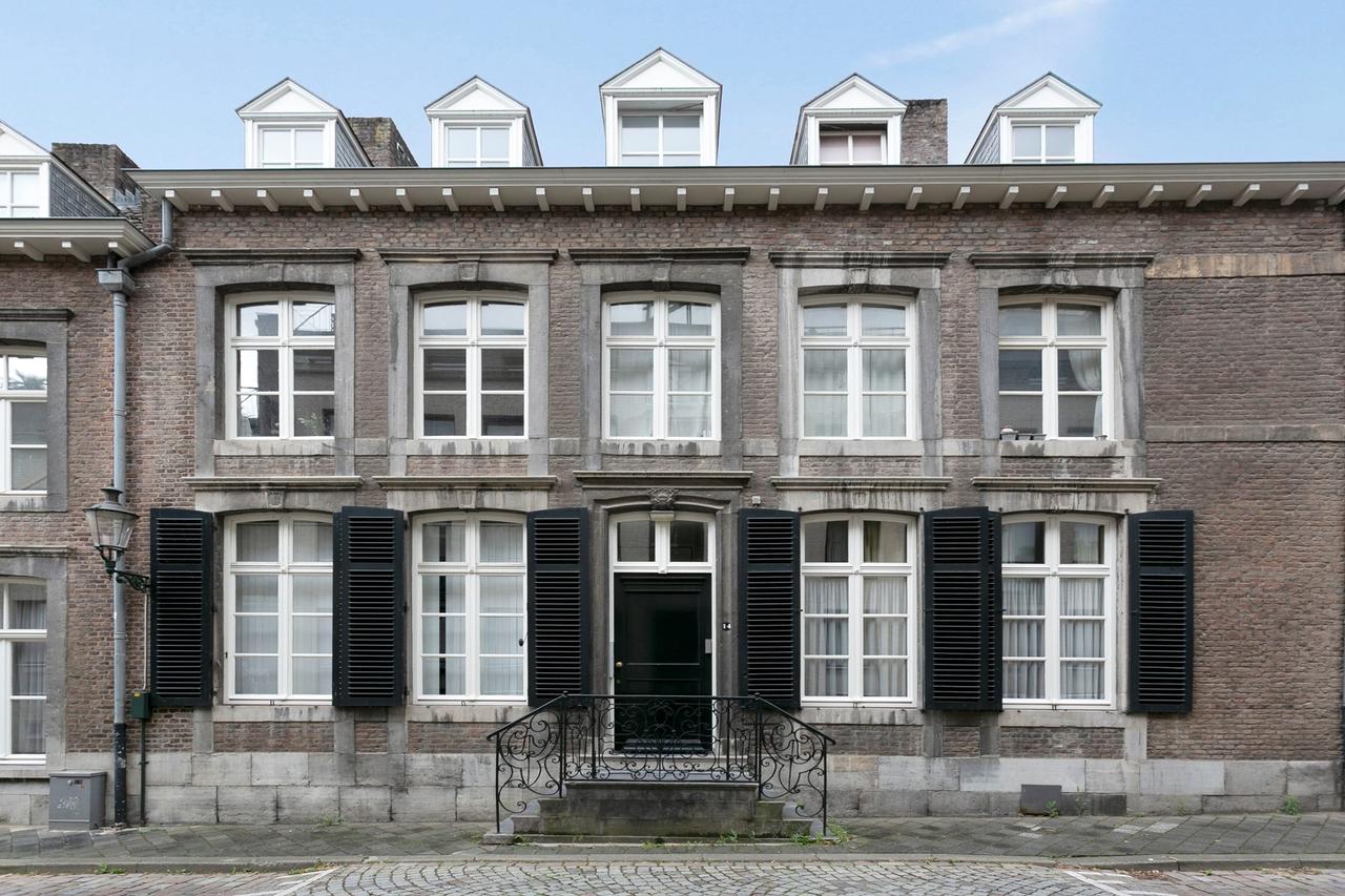 One-bedroom apartment in central Maastricht - Image 11