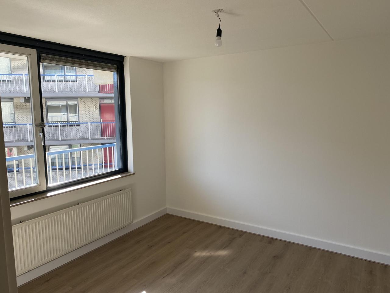 81 m² appartement met balkon bij station - Afbeelding 9