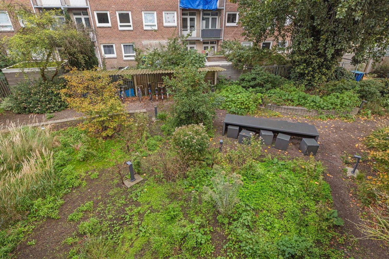 Direct beschikbaar met grote gedeelde tuin - Afbeelding 19