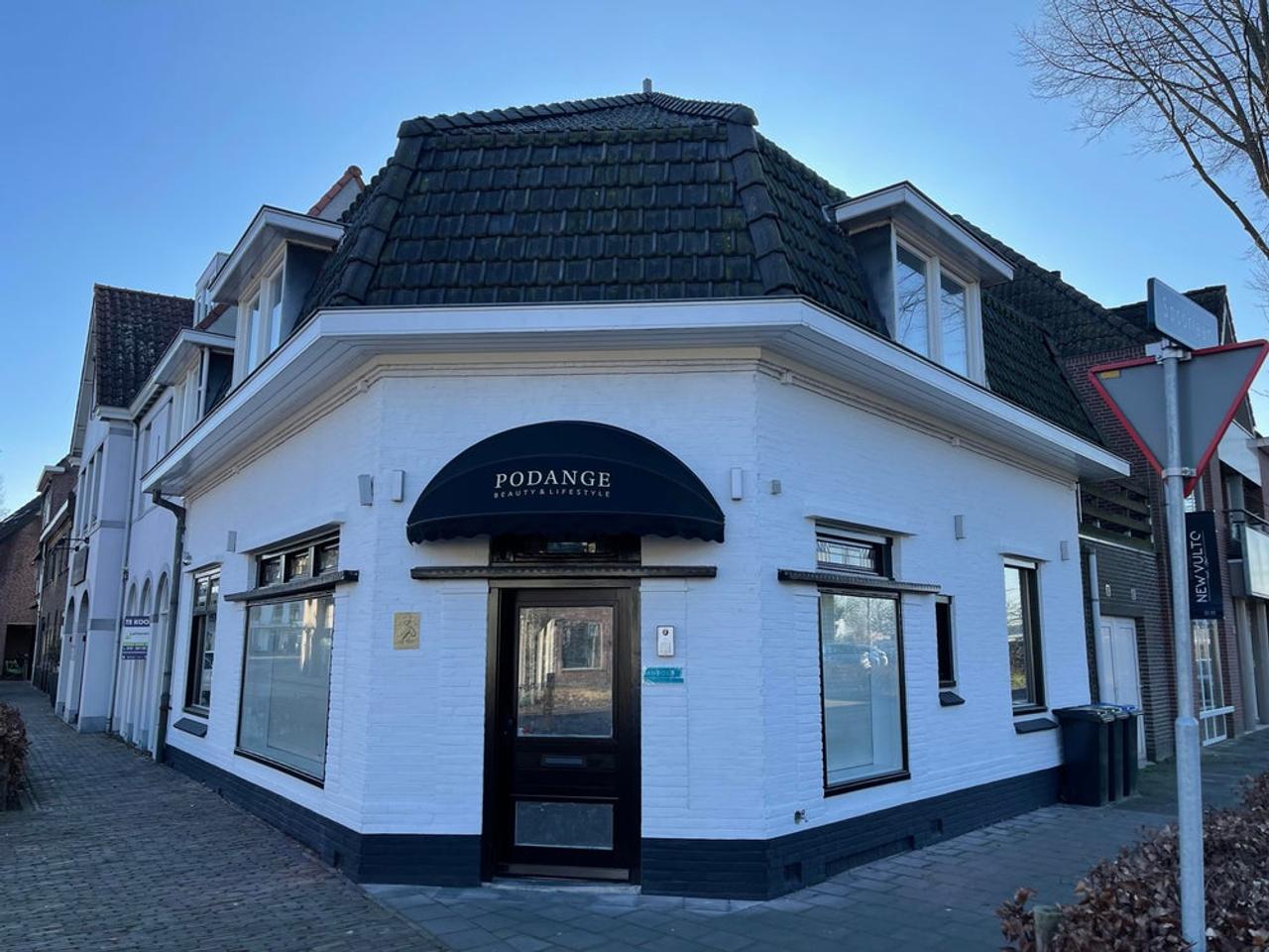112 m² bovenwoning met dakterras in Oisterwijk - Afbeelding 1