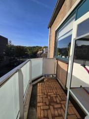 Furnished 1-bedroom apartment with balcony - Image 4