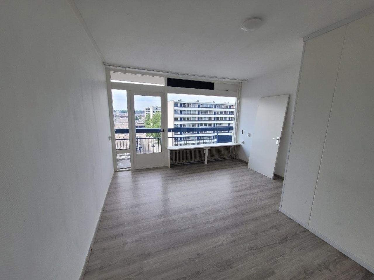 Studentenkamer van 20 m² met balkon - Afbeelding 2