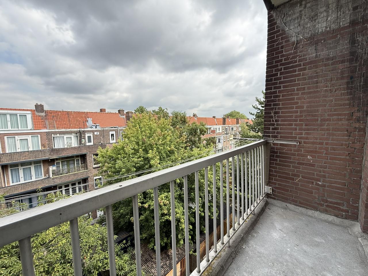 102 m² apartment with balcony in Schiedam - Image 8