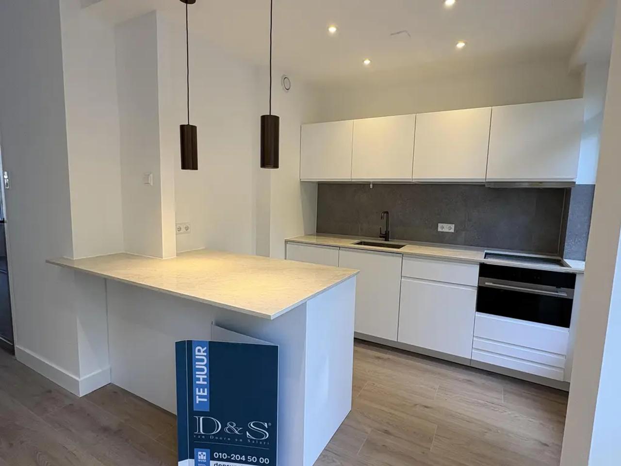 89 m² appartement met terras in Stadsdriehoek - Afbeelding 1