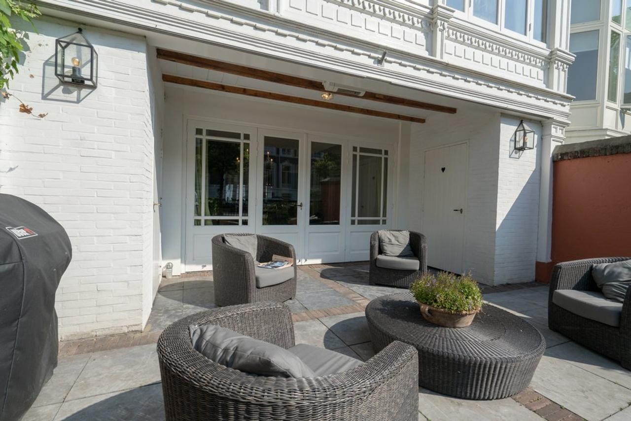 Townhouse on Mauritskade with Garden - Image 10