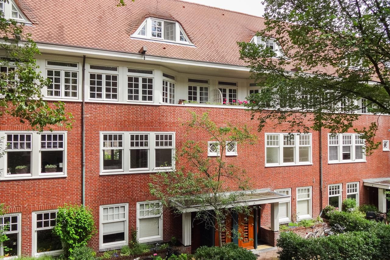 4-kamerappartement met balkon in Apollobuurt - Afbeelding 1